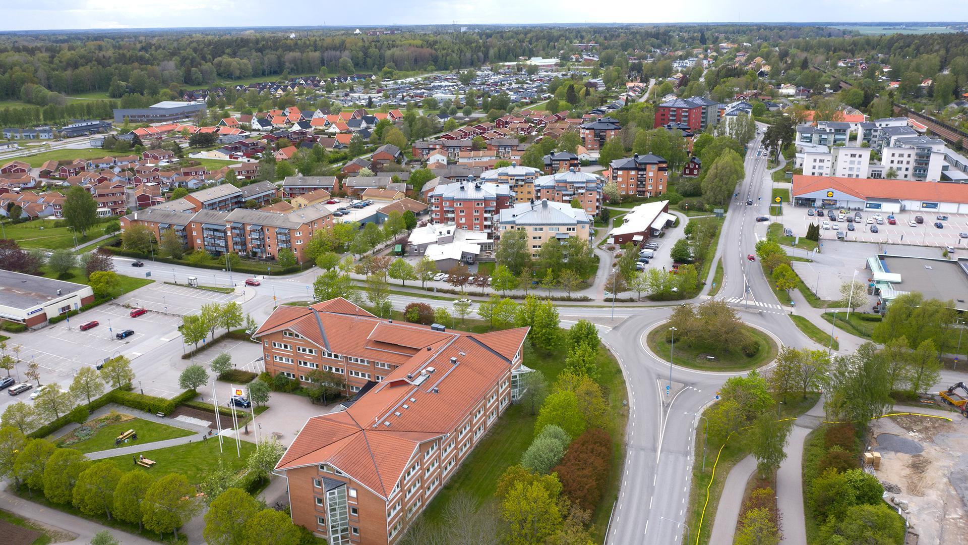 vy över Bålsta med hus och vägar